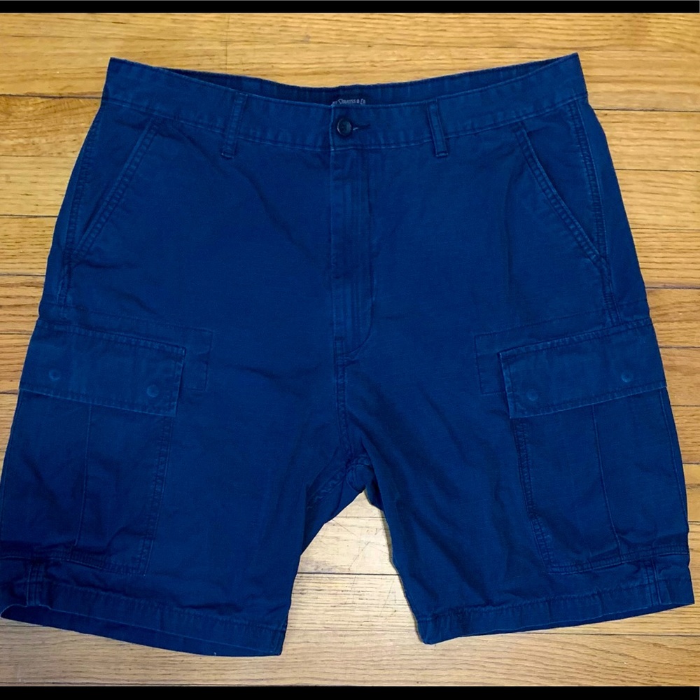 Levis cargo shorts